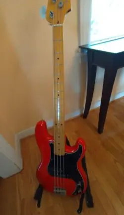 BASS W/CUSTOM SHOP