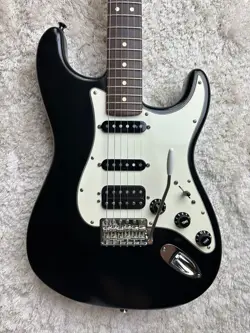ONE HSS STRATOCASTER