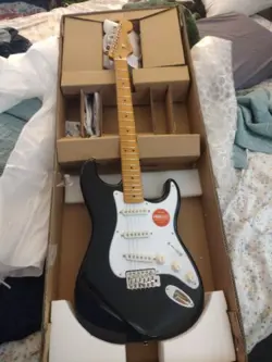 SQUIER CLASSIC VIBE 50S STRATOCASTER ELECTRIC GUITAR BLACK BY FENDER