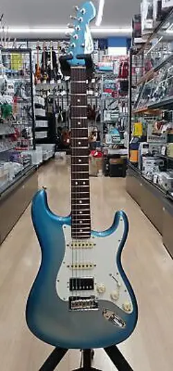SHOWCASE STRATOCASTER ELECTRIC