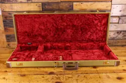 FENDER CLASSIC SERIES WOOD STRAT/TELE CASE TWEED RED