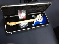 FENDER PLAYER SERIES SATURDAY NIGHT SPECIAL STRATOCASTER HSS LIMITED-EDITION