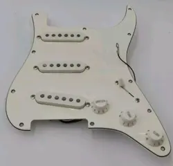 STRATOCASTER PICKGUARD PICKUPS