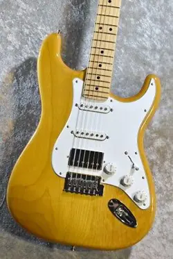 FENDER 2024 COLLECTION JAPAN HYBRID II STRATOCASTER HSS VINTAGE NATURAL