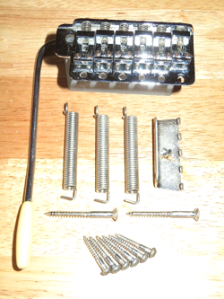 CHROME STRATOCASTER TREMOLO