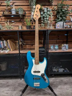 FENDER JAPAN JAZZ BASS BLUE