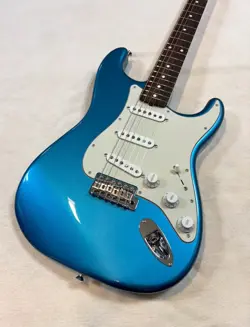 FENDER ELECTRIC GUITAR TRADITIONAL II 60S STRATOCASTER BLUE USED MADE IN JAPAN