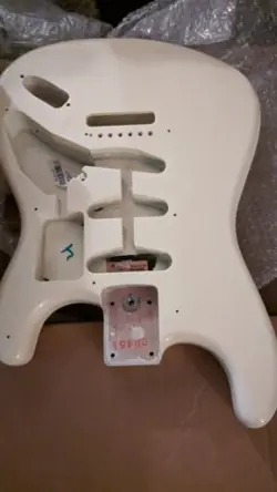 2019 ERIC CLAPTON SIGNATURE SERIES USA MADE FENDER STRATOCASTER  ALDER BODY