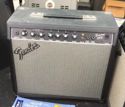 FENDER FRONTMAN 25R GUITAR AMPLIFIER