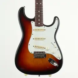 FENDER JAPAN ST62-65 3-TONE SUNBURST (1980S)