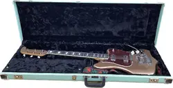 USED FENDER MAVERICK