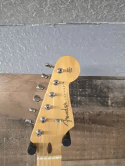 PAISLEY STRATOCASTER W/