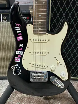 KITTY MINI STRAT