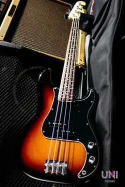FENDER AMERICAN SPECIAL PRECISION BASS 2012