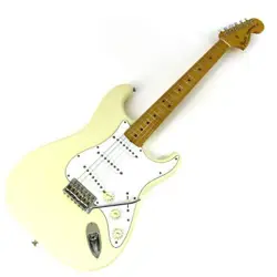 092SFENDER JAPAN FENDER JAPAN ST72 VWH STRATOCASTER ELECTRIC GUITAR *USED