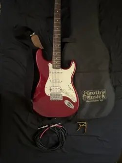 USED FENDER SQUIER STRATOCASTER AFFINITY