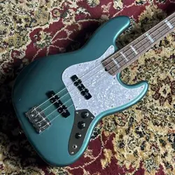 FENDER ADAM CLAYTON JAZZ BASS SHERWOOD GREEN METALLIC