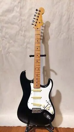 FENDER JAPAN ST-33