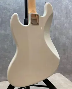 FENDER TRADITIONAL II 60S JAZZ BASS 2020