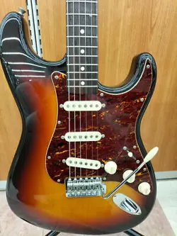 FENDER JAPAN ST62-70TX 3TS STRATOCASTER TYPE