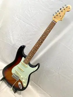 FENDER VINTERA 60S STRAT PF 3TS ELECTRIC GUITAR
