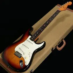 FENDER AMERICAN VINTAGE 62 STRATOCASTER 3-COLOR SUNBURST (1988)