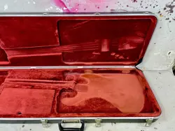 GUITAR MOLDED PLASTIC