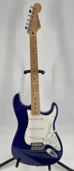 FENDER STRATOCASTER ELECTRIC GUITAR - 2001 MIM