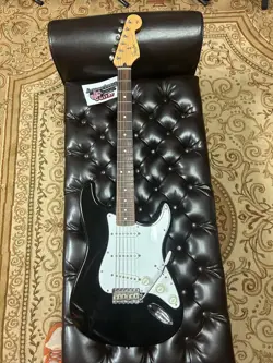 FENDER STRATOCASTER 1998 - BLACK