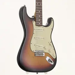 FENDER AMERICAN VINTAGE 62 STRATOCASTER THIN LACQUER 3-COLOR SUNBURST 2009 SAFE