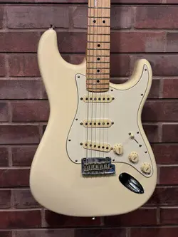 FENDER AMERICAN PROFESSIONAL STRATOCASTER OLYMPIC WHITE 2018