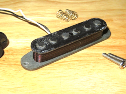 BOTTOM STRATOCASTER MIDDLE