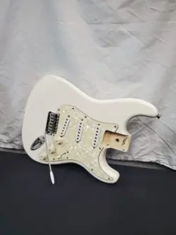 FENDER SQUIER STRAT BODY LOADED WITH PICKUPS - EXCELLENT WHITE MOTHER O PEARL PG