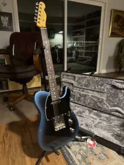 FENDER AMERICAN PROFESSIONAL II TELECASTER  - DARK NIGHT