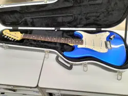 FENDER AMERICAN STANDARD STRATOCASTER 2003 ELECTRIC GUITAR