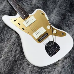 FENDER ELECTRIC GUITAR MADE IN JAPAN HERITAGE 60S JAZZMASTER WHITE BLONDE