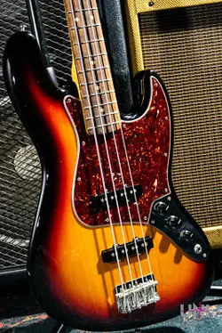 FENDER AMERICAN VINTAGE '62 JAZZ BASS / 2010