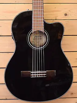 FENDER CN-140SCE USED