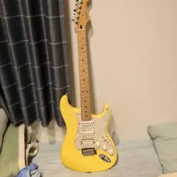 FENDER MEXICO STRAT YELLOW ELECTRIC GUITAR
