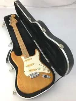 FENDER JAPAN ST72-55/NAT/1989 1990 ELECTRIC GUITAR