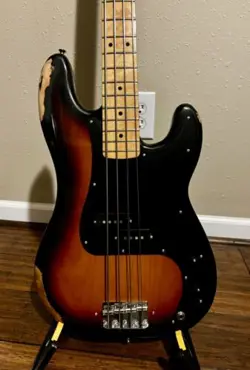 FENDER PRECISION BASS MIM