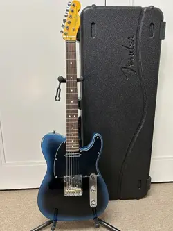 FENDER AMERICAN PROFESSIONAL II TELECASTER WITH ROSEWOOD FRETBOARD - DARK NIGHT