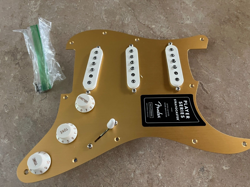 STRATOCASTER GOLD ANODIZED