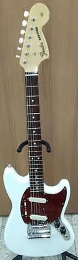 FENDER TRADITIONAL 60S MUSTANG ELECTRIC GUITAR SAFE DELIVERY FROM JAPAN