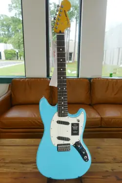FENDER PLAYER II MUSTANG, ROSEWOOD FINGERBOARD - AQUATONE BLUE