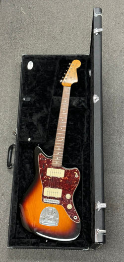 YEAR 2010 FENDER