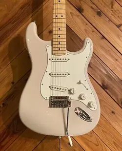 STRATOCASTER USB SAFE