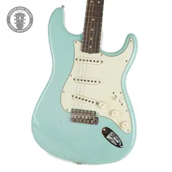 2023 FENDER CS LIMITED '64 STRATOCASTER JOURNEYMAN RELIC AGED DAPHNE BLUE