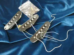 VINTAGE 1983 FENDER USA STRATOCASTER GUITAR PICKUP SET