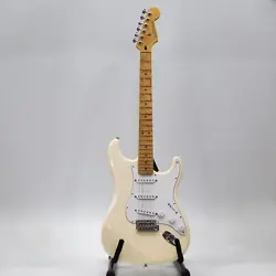 STRATOCASTER MODEL WHITE